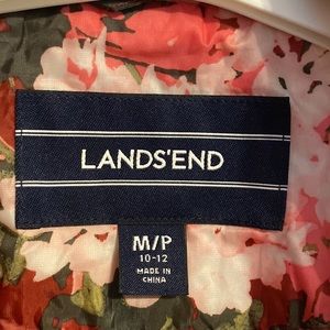 Lands End Packable Jacket. MP 10-12. NEW!  Perfect 3-season. Two zipper pockets